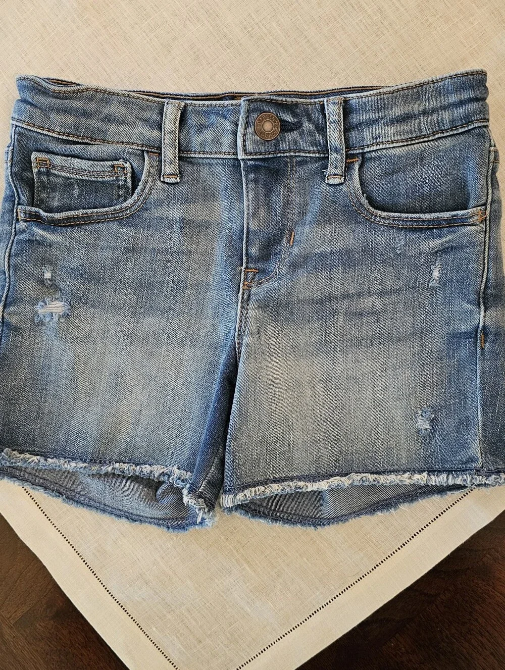Gap Kids Girls Midi Denim Shorts Size 8 Distressed Frayed Hem